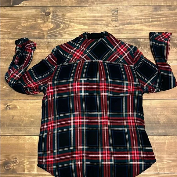 Women's Red and Black Plaid Shirt - Picture 6 of 9